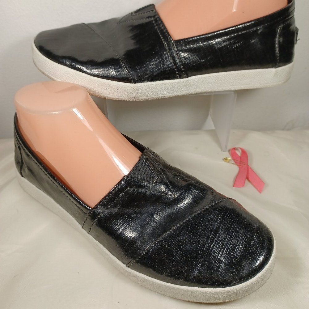 TOM'S WOMAN'S WAXED FABRIC BLACK DRESS CASUAL SLIP-ON WALKING LOGO LOAFER SZ 8M